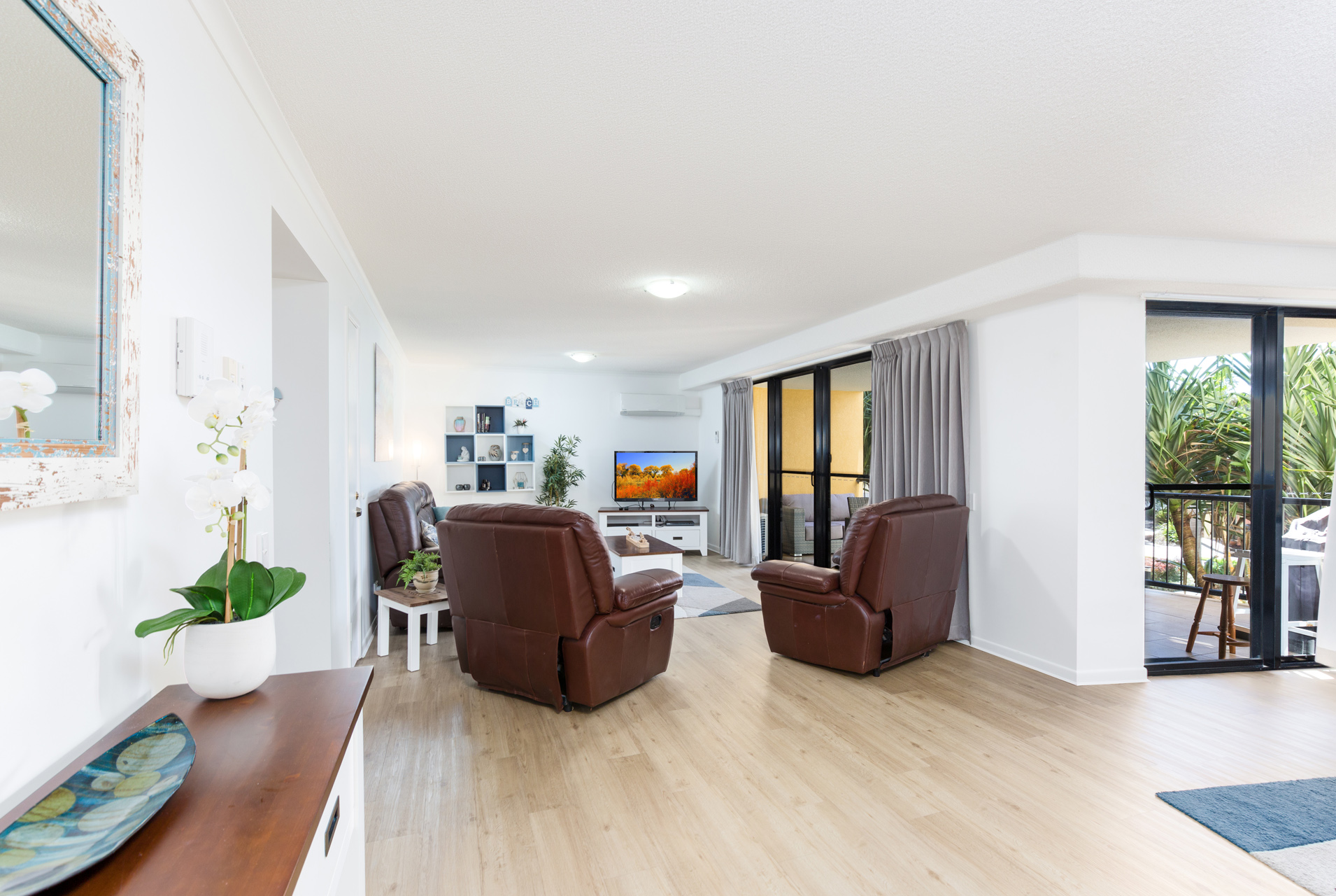 3 bedroom apartment, garden view